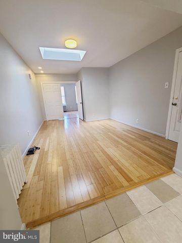 808 SOUTH ST, Philadelphia, PA 19147