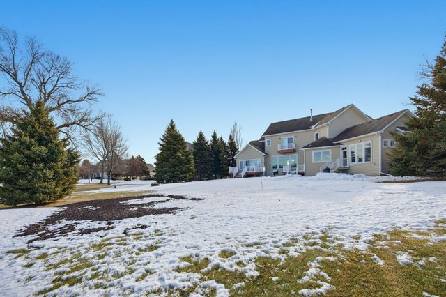 310 48th Avenue SW, Moorhead, MN 56560