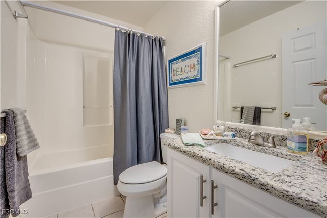 4528 SW 7th PL, Cape Coral, FL 33914