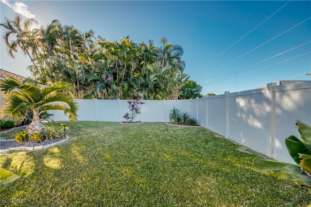 4528 SW 7th PL, Cape Coral, FL 33914