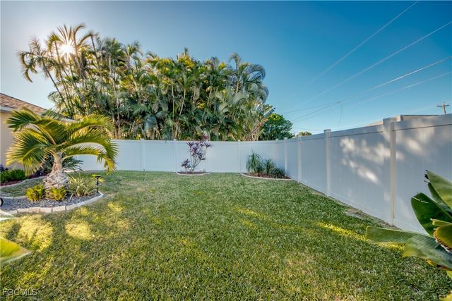 4528 SW 7th PL, Cape Coral, FL 33914