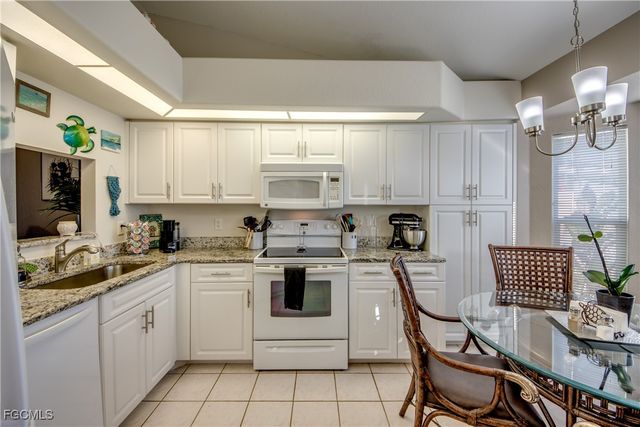 4528 SW 7th PL, Cape Coral, FL 33914