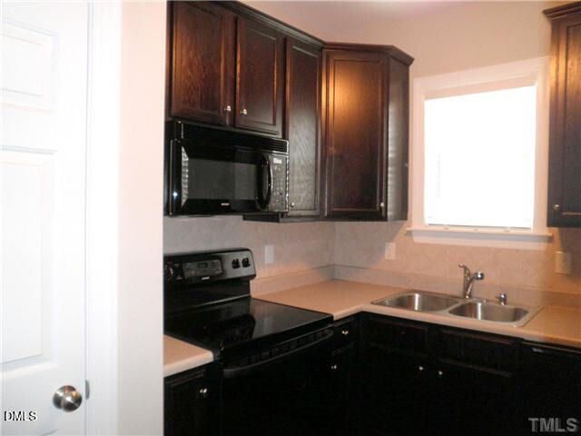 2006 Fieldhouse Avenue, Raleigh, NC 27603