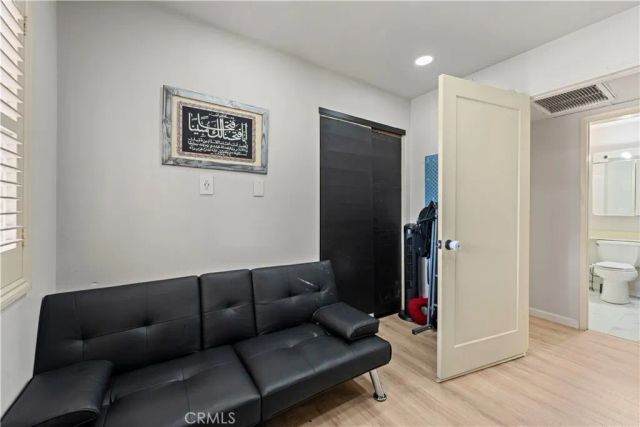 18122 Sundowner 1101, Canyon Country, CA 91387