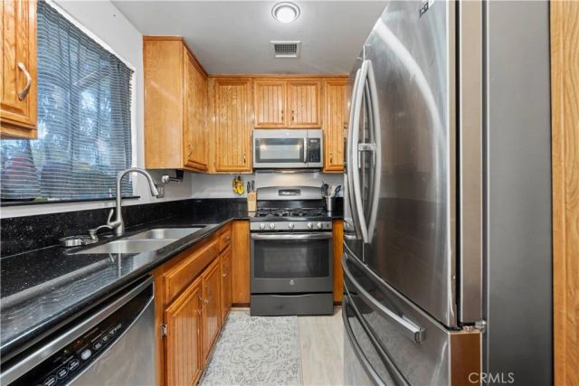 18122 Sundowner 1101, Canyon Country, CA 91387