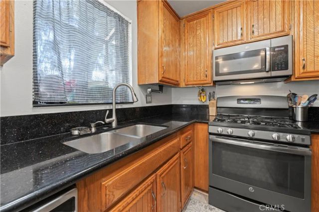 18122 Sundowner 1101, Canyon Country, CA 91387