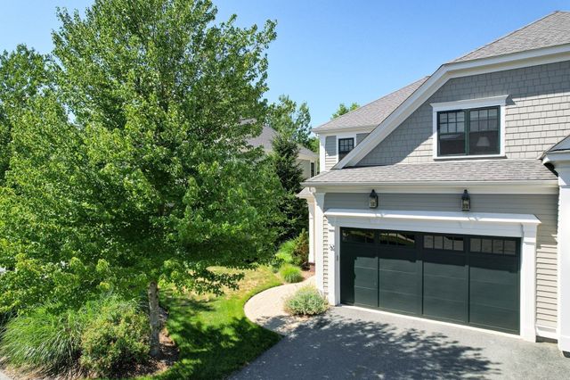 32 Lillian Way 32, Wayland, MA 01778