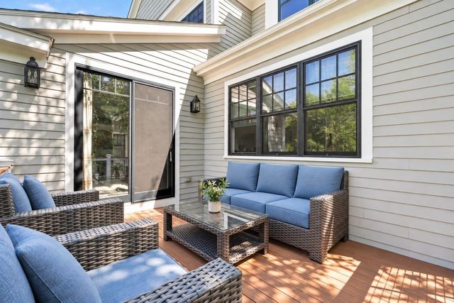 32 Lillian Way 32, Wayland, MA 01778