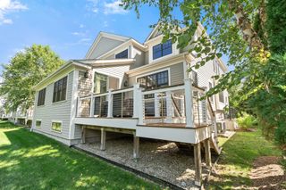 32 Lillian Way 32, Wayland, MA 01778