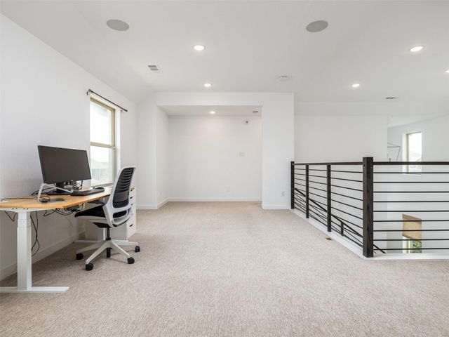 233 Arrowhead Mound RD, Georgetown, TX 78628