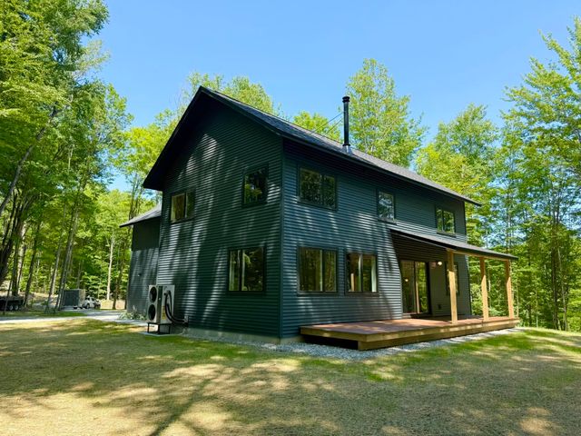 33 Hardwood Hill, Hinesburg, VT 05461
