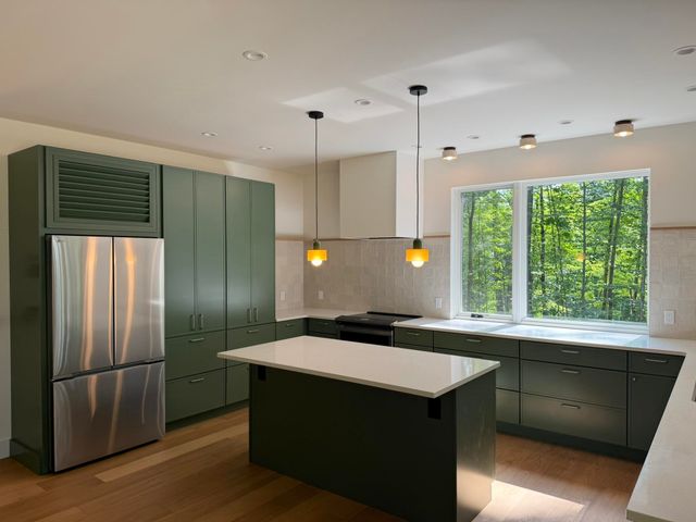 33 Hardwood Hill, Hinesburg, VT 05461
