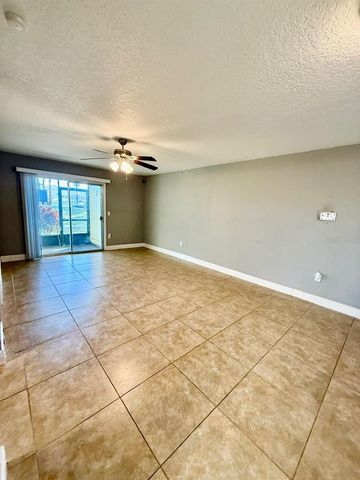 900 LAKE DESTINY ROAD B, Altamonte Springs, FL 32714