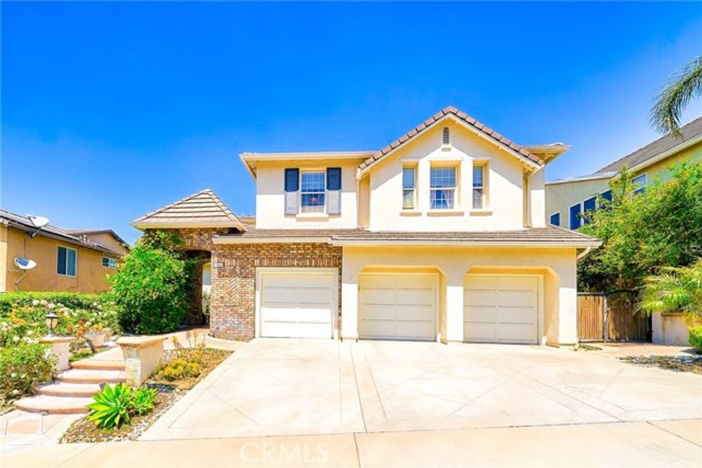 1961 W Snead Street, La Habra, CA 90631