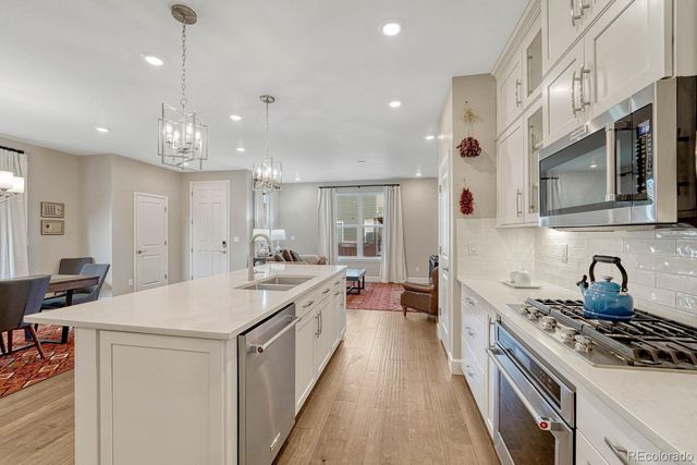 7184 Bedlam Drive, Castle Pines, CO 80108