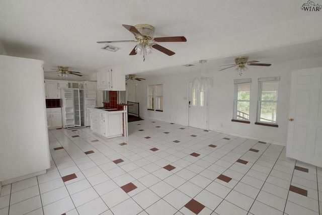 1038 CITY VIEW DRIVE, Wichita Falls, TX 76306