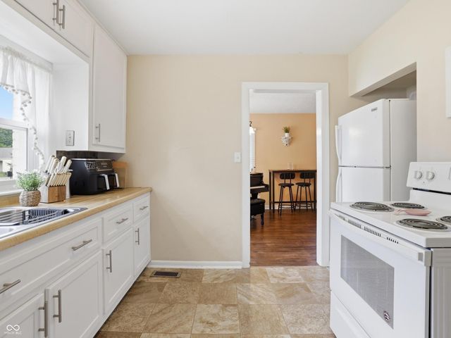 505 E 1st Street, Sheridan, IN 46069