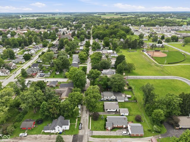 505 E 1st Street, Sheridan, IN 46069