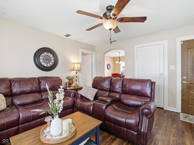 505 E 1st Street, Sheridan, IN 46069