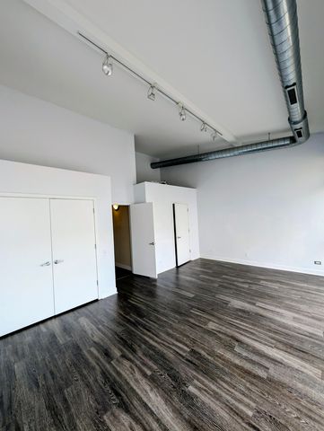 5115 N Clark Street 3F, Chicago, IL 60640
