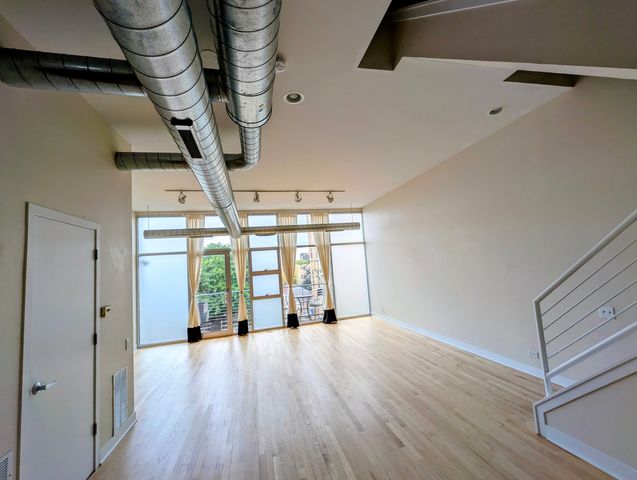5115 N Clark Street 3F, Chicago, IL 60640