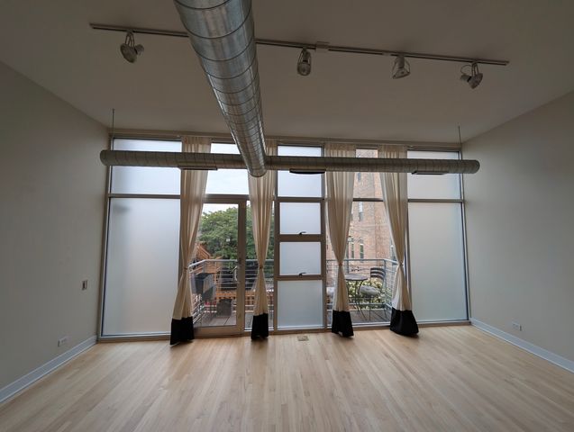 5115 N Clark Street 3F, Chicago, IL 60640