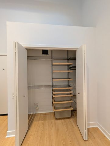 5115 N Clark Street 3F, Chicago, IL 60640