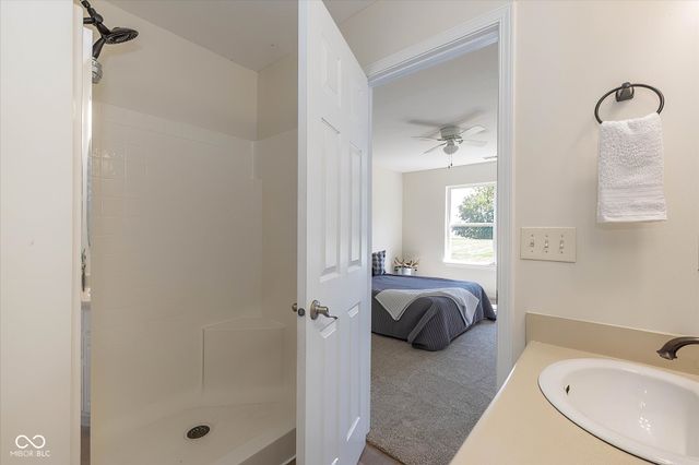 6129 Green Glade Drive, Whitestown, IN 46075