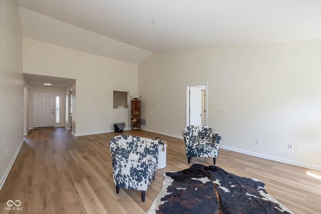 6129 Green Glade Drive, Whitestown, IN 46075