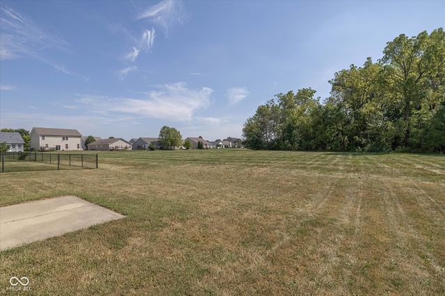 6129 Green Glade Drive, Whitestown, IN 46075