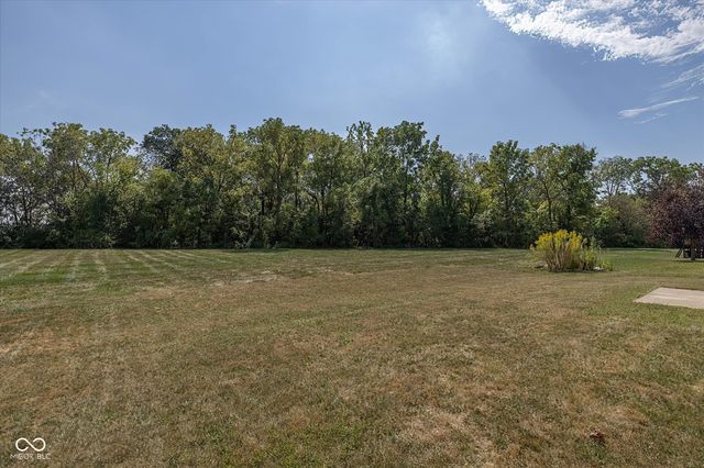 6129 Green Glade Drive, Whitestown, IN 46075
