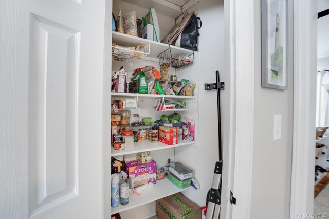 25 Park Avenue, Poughkeepsie, NY 12603