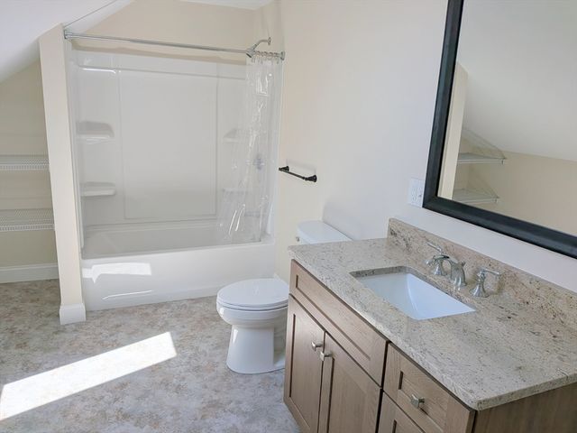 146 Pine St 4, Attleboro, MA 02703