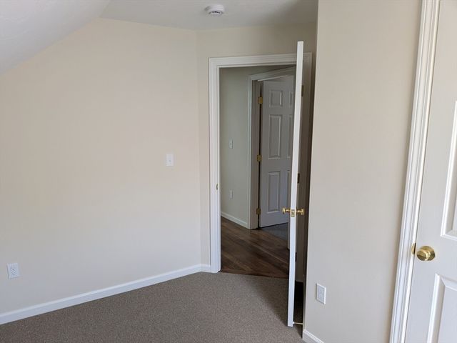 146 Pine St 4, Attleboro, MA 02703