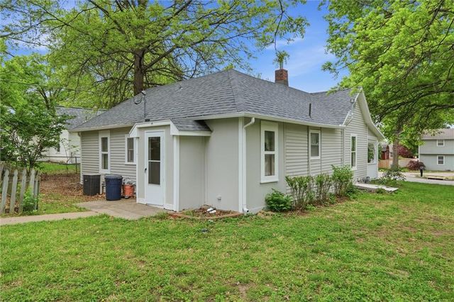 840 Limit Street, Leavenworth, KS 66048