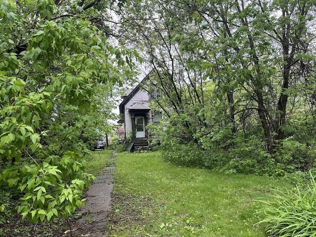 2635 N 6th STREET, Milwaukee, WI 53212