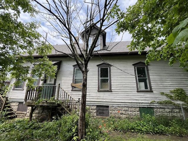 2635 N 6th STREET, Milwaukee, WI 53212