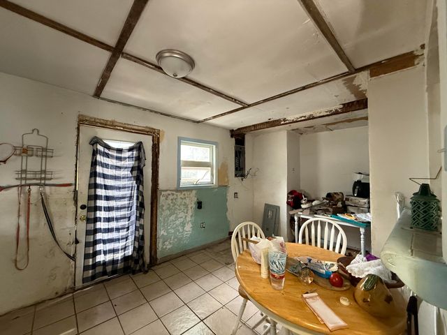 2606 W State Street, Springfield, MO 65802