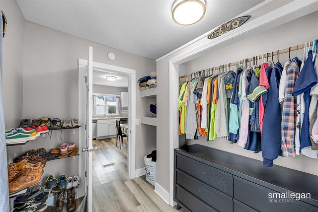 1584 Carlton Street, Muskegon, MI 49442