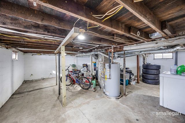 1584 Carlton Street, Muskegon, MI 49442