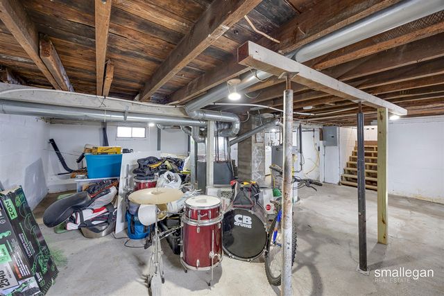 1584 Carlton Street, Muskegon, MI 49442