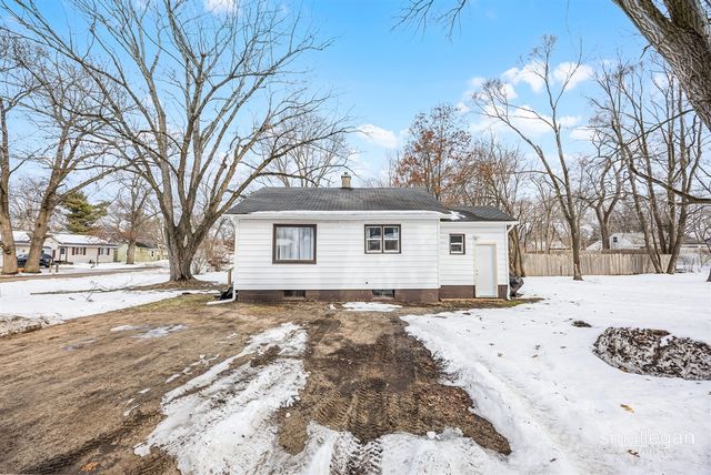 1584 Carlton Street, Muskegon, MI 49442