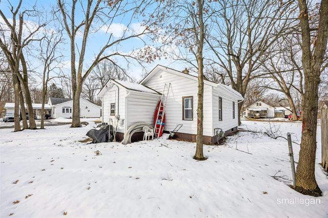 1584 Carlton Street, Muskegon, MI 49442