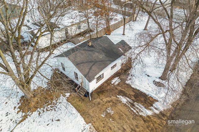 1584 Carlton Street, Muskegon, MI 49442