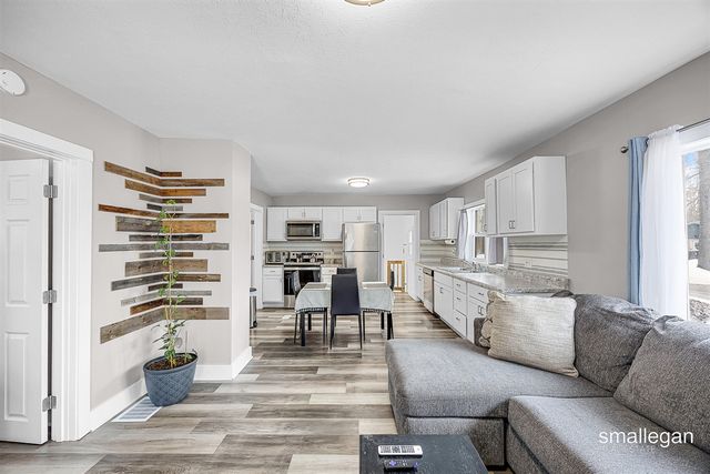 1584 Carlton Street, Muskegon, MI 49442