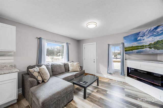 1584 Carlton Street, Muskegon, MI 49442