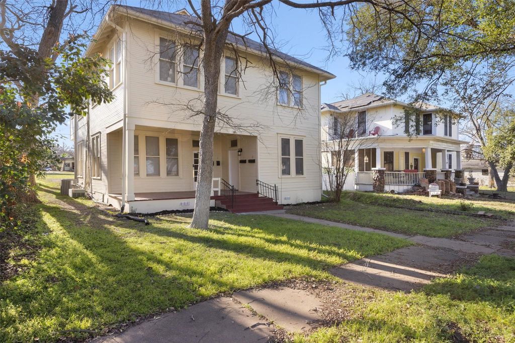 715 Porter ST 2, Taylor, TX 76574