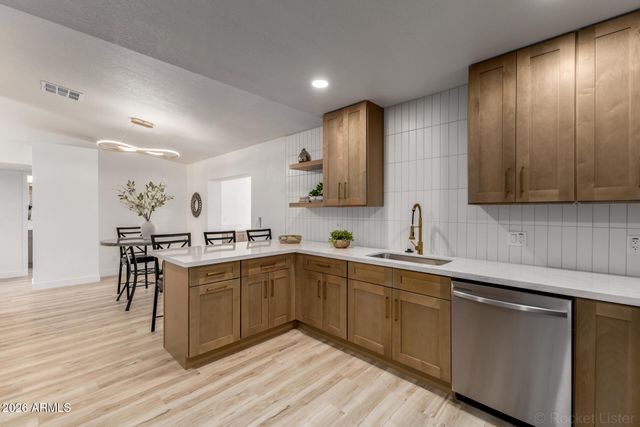 4749 E CONTESSA Street, Mesa, AZ 85205