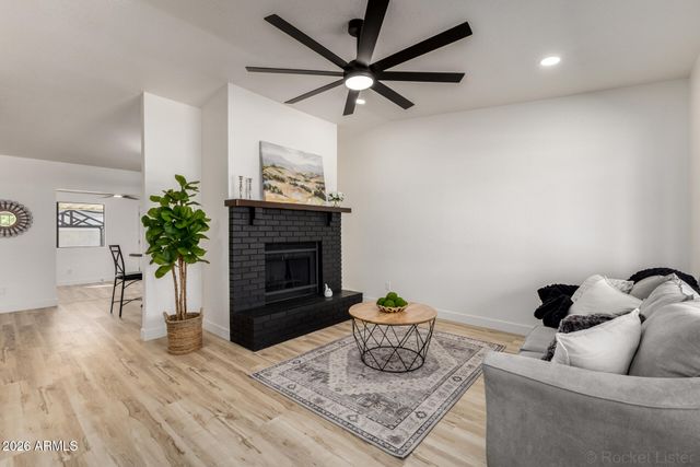 4749 E CONTESSA Street, Mesa, AZ 85205