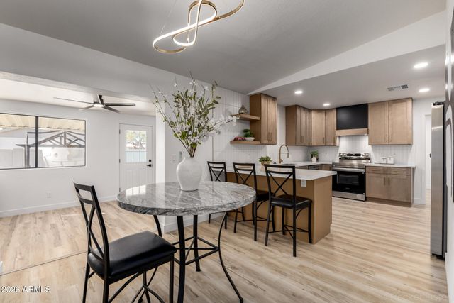 4749 E CONTESSA Street, Mesa, AZ 85205